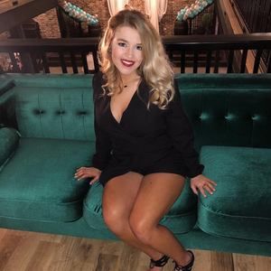 Meet your Posher, Alyssa